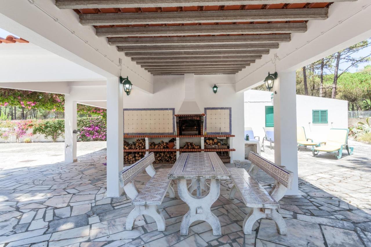 Ocean, Pines And Mountain - Renovated February 2025 - Ac Villa Colares Ngoại thất bức ảnh